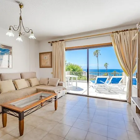 Marlene - Ocean Views Apartment